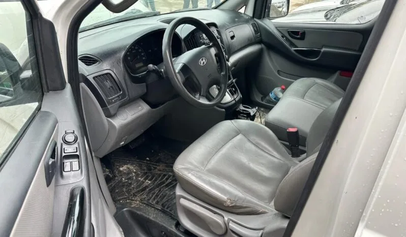 
								 مستعمل هيونداي – Hyundai فان – H1 ممتلئ									