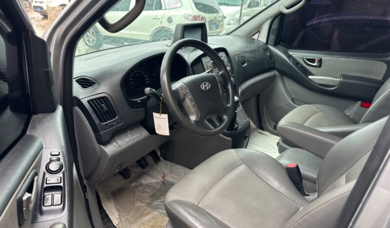 
								 مستعمل هيونداي – Hyundai فان – H1 ممتلئ									