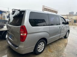 
										 مستعمل هيونداي – Hyundai فان – H1 ممتلئ									
