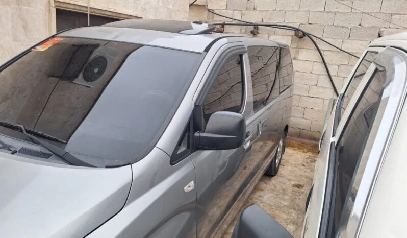 
								 مستعمل هيونداي – Hyundai فان – H1 ممتلئ									