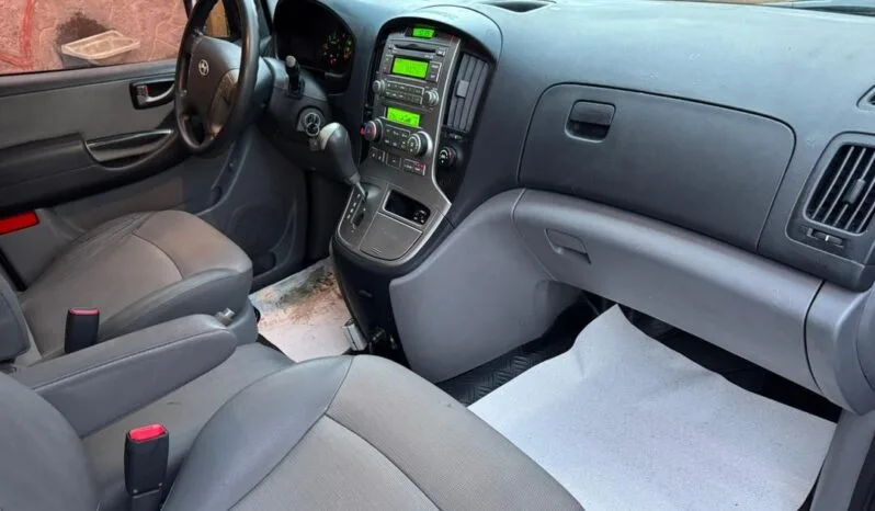 
								 مستعمل هيونداي – Hyundai فان – H1 ممتلئ									