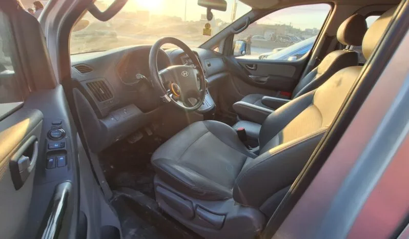 
								 مستعمل هيونداي – Hyundai فان – H1 ممتلئ									