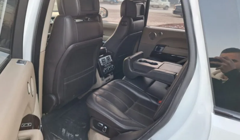 
								 مستعمل لاند روفر – Land Rover فوغ – Range Rover Vogue ممتلئ									