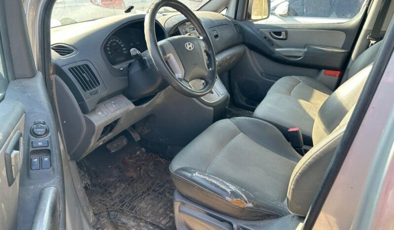 
								 مستعمل هيونداي – Hyundai فان – H1 ممتلئ									