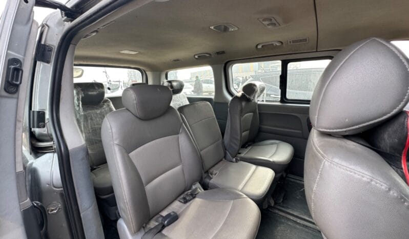 
								 مستعمل هيونداي – Hyundai فان – H1 ممتلئ									