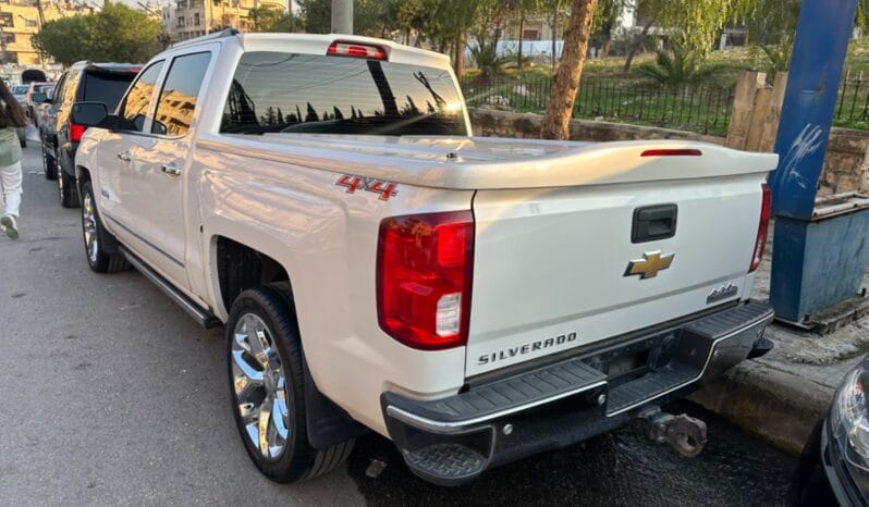
								 مستعمل شيفورلي – Chevrolet Silverado ممتلئ									