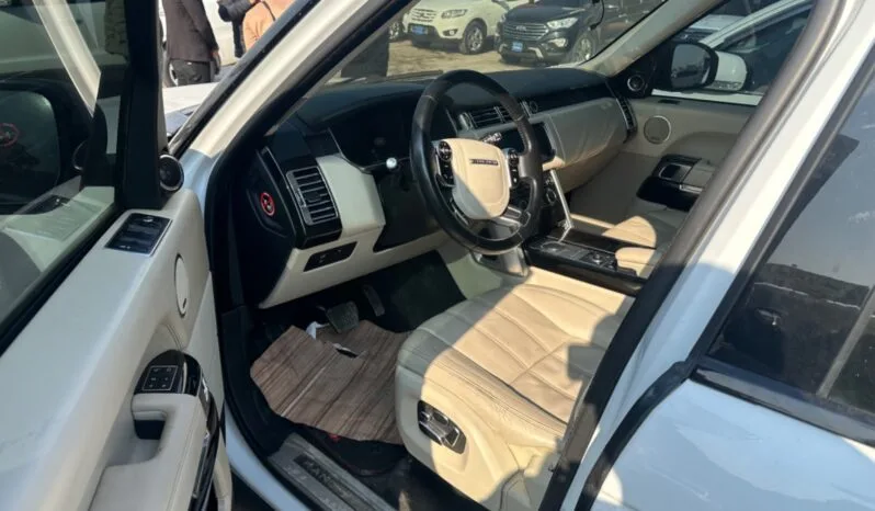 
								 مستعمل لاند روفر – Land Rover فوغ – Range Rover Vogue ممتلئ									