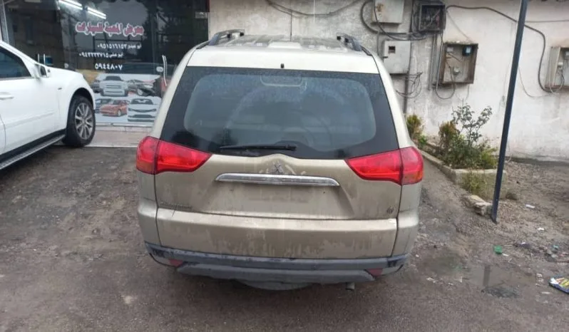 
								 مستعمل ميتسوبيشي – Mitsubishi Pajero ممتلئ									