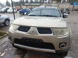 
										 مستعمل ميتسوبيشي – Mitsubishi Pajero ممتلئ									