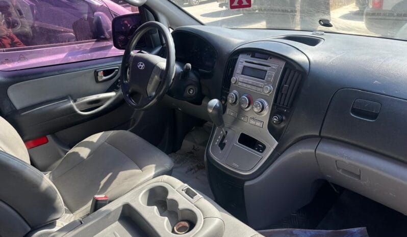 
								 مستعمل هيونداي – Hyundai فان – H1 ممتلئ									