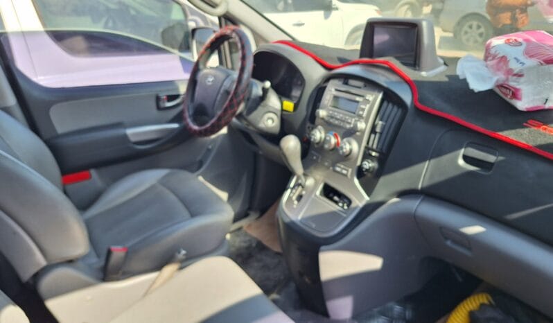 
								 مستعمل هيونداي – Hyundai فان – H1 ممتلئ									