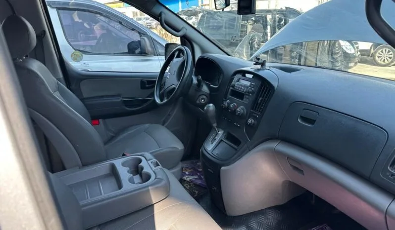 
								 مستعمل هيونداي – Hyundai فان – H1 ممتلئ									