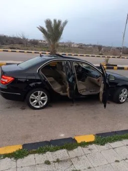 مستعمل مرسيدس بينز – Mercedes benz C 200
