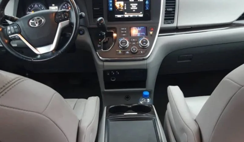 
								 مستعمل تويوتا – Toyota سيينا – Sienna ممتلئ									