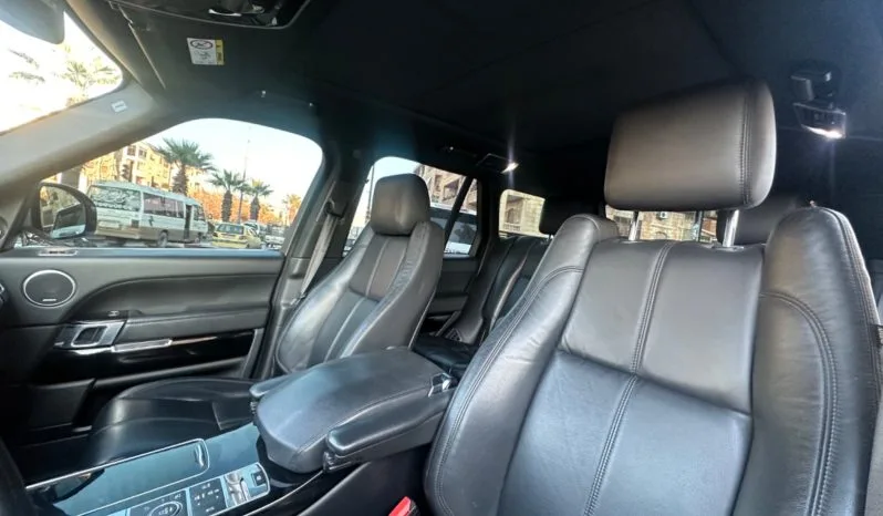 
								 مستعمل لاند روفر – Land Rover فوغ – Range Rover Vogue ممتلئ									