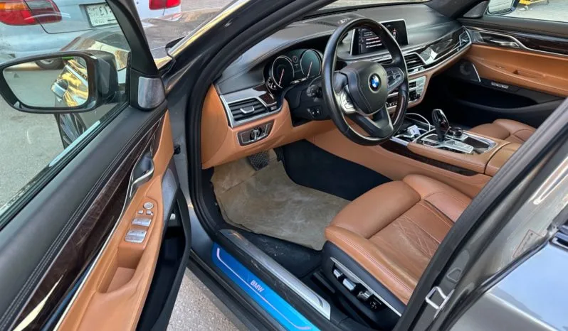 
								 مستعمل بي ام دابيليو – BMW 750 ممتلئ									