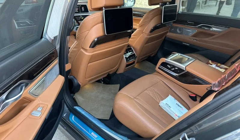 
								 مستعمل بي ام دابيليو – BMW 750 ممتلئ									