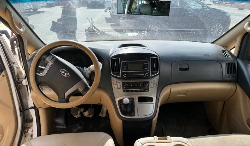
								 مستعمل هيونداي – Hyundai فان – H1 ممتلئ									