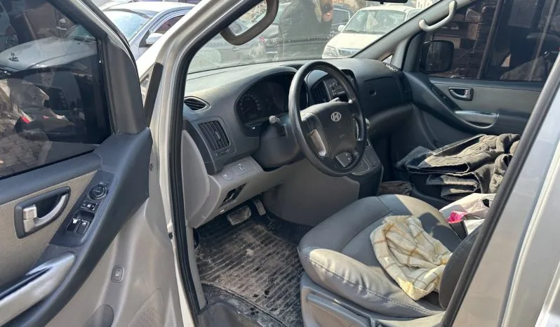 
								 مستعمل هيونداي – Hyundai فان – H1 ممتلئ									