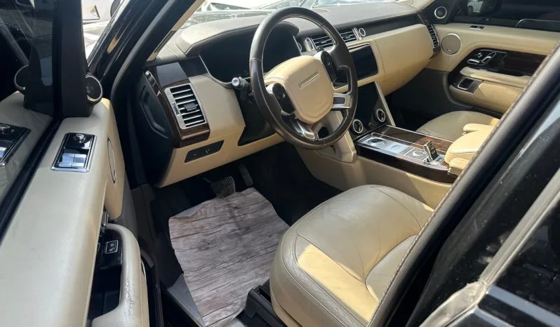 
								 مستعمل لاند روفر – Land Rover فوغ – Range Rover Vogue ممتلئ									