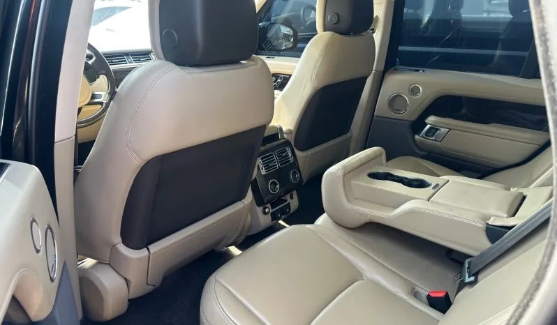
								 مستعمل لاند روفر – Land Rover فوغ – Range Rover Vogue ممتلئ									