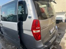 
										 مستعمل هيونداي – Hyundai فان – H1 ممتلئ									