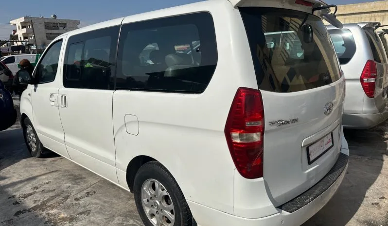 
								 مستعمل هيونداي – Hyundai فان – H1 ممتلئ									