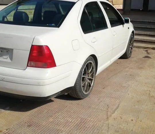 
								 فولكس فاكن – Volkswagen بورا – Bora ممتلئ									