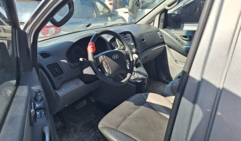 
								 مستعمل هيونداي – Hyundai فان – H1 ممتلئ									