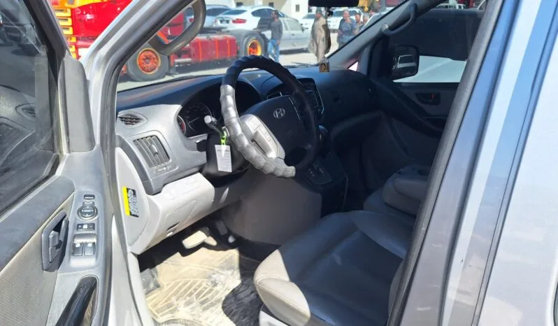 
								 مستعمل هيونداي – Hyundai فان – H1 ممتلئ									