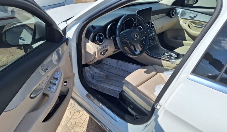 
								 مستعمل مرسيدس بينز – Mercedes benz C 300 ممتلئ									