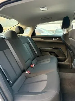
										 كيا – Kia K5 ممتلئ									