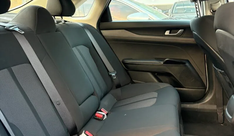 
								 كيا – Kia K5 ممتلئ									