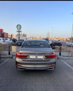 
										 بي ام دابيليو – BMW i740 ممتلئ									