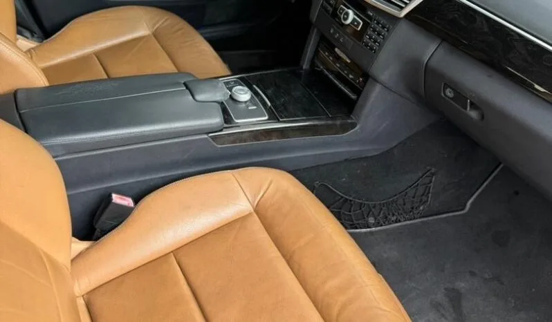 
								 مرسيدس بينز – Mercedes benz 300 ممتلئ									