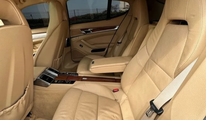 
								 بورش – Porsche باناميرا – Panamera ممتلئ									