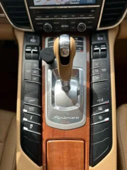 
										 بورش – Porsche باناميرا – Panamera ممتلئ									