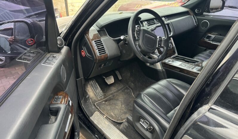 
								 مستعمل لاند روفر – Land Rover فوغ – Range Rover Vogue ممتلئ									
