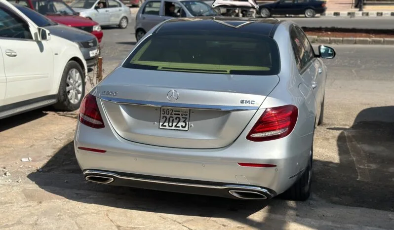 
								 مستعمل مرسيدس بينز – Mercedes benz E200 ممتلئ									