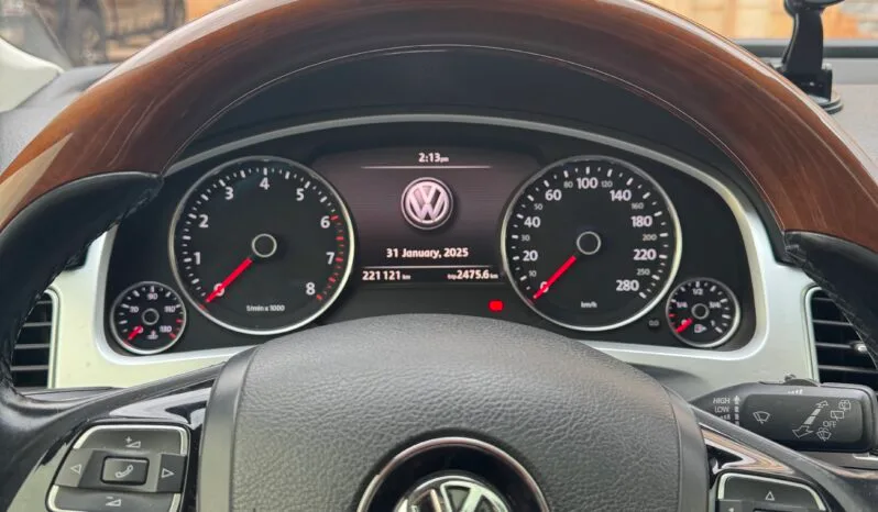 
								 فولكس فاكن – Volkswagen طوارق – Touareg ممتلئ									