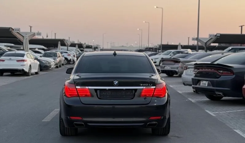 
								 بي ام دابيليو – BMW i740 ممتلئ									