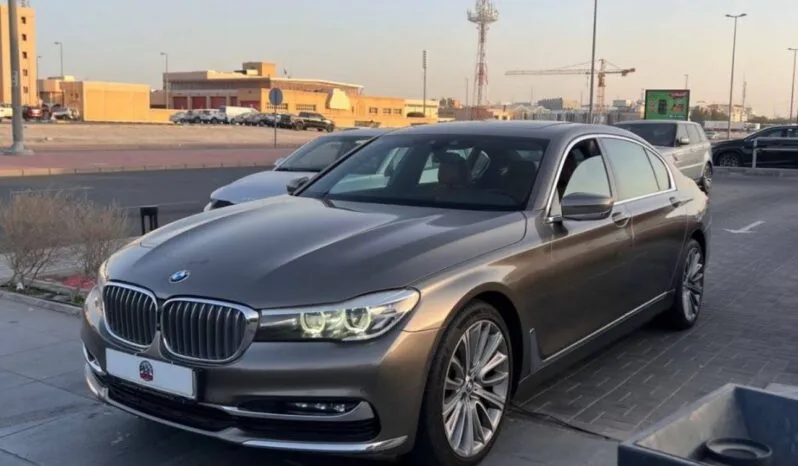 
								 بي ام دابيليو – BMW i740 ممتلئ									