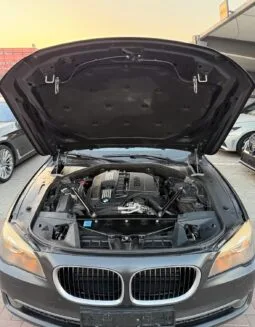 
										 بي ام دابيليو – BMW i740 ممتلئ									