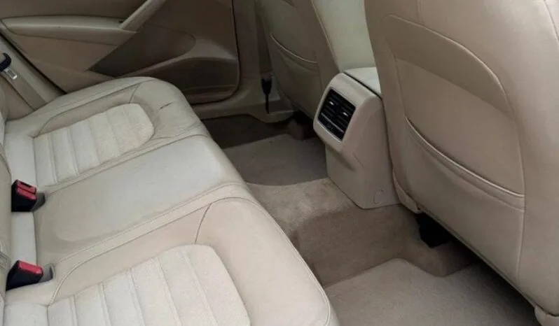 
								 فولكس فاكن – Volkswagen باسات – Passat ممتلئ									