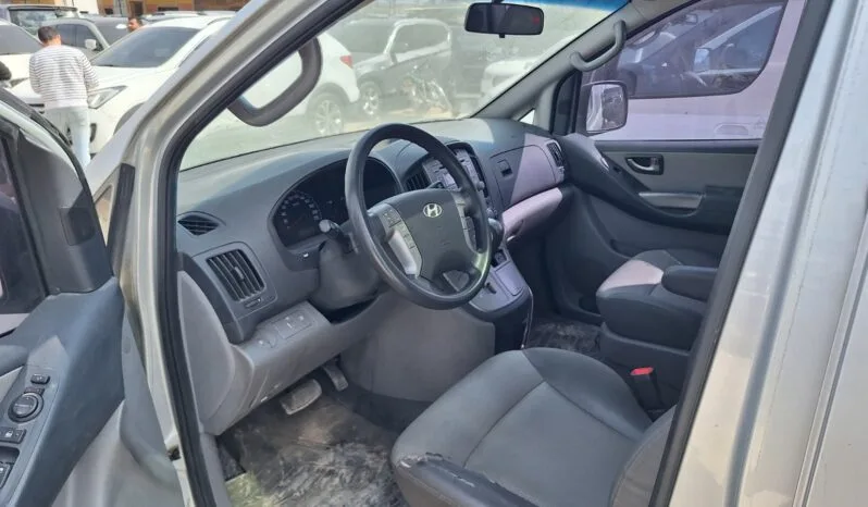 
								 مستعمل هيونداي – Hyundai فان – H1 ممتلئ									