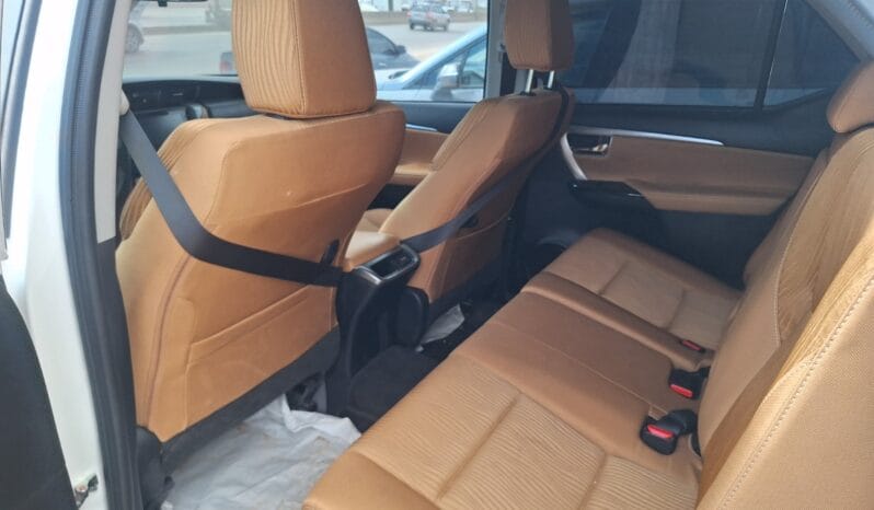 
								 جديد تويوتا – Toyota فورتنر – Fortuner ممتلئ									