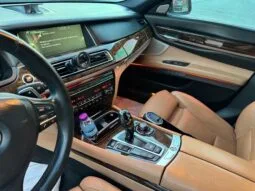 
										 بي ام دابيليو – BMW 740 ممتلئ									
