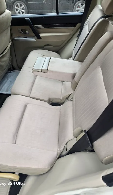 
								 ميتسوبيشي – Mitsubishi Pajero ممتلئ									
