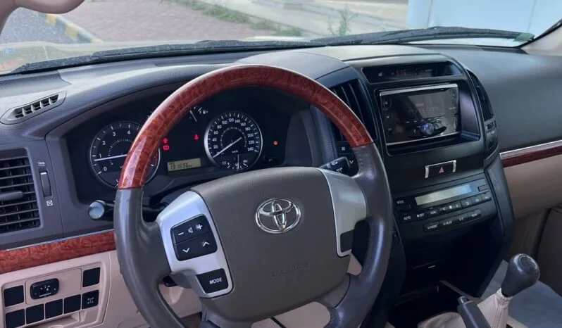 
								 تويوتا – Toyota لاند كروزر – Land Cruiser ممتلئ									
