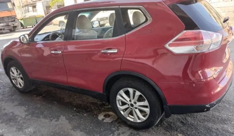 
								 نيسان – Nissan X-Trail ممتلئ									